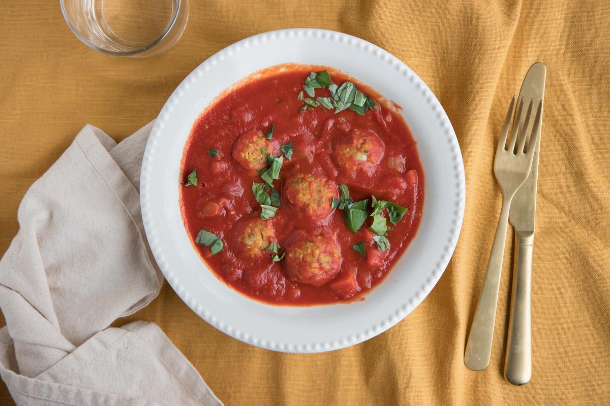 Boekoeloekoe Italienische Bällchen in Tomatensauce